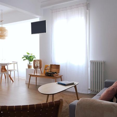 Bright And Modern Apartment In Bilbao City Center Ngoại thất bức ảnh